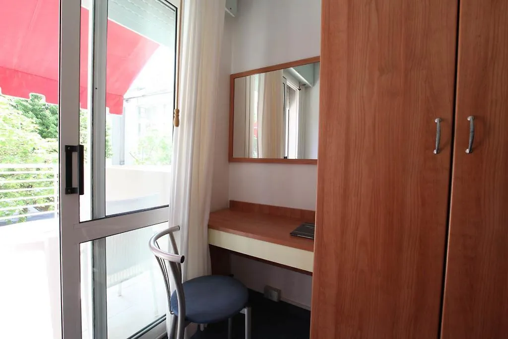 Hotel Derby S Lido di Jesolo 3*,